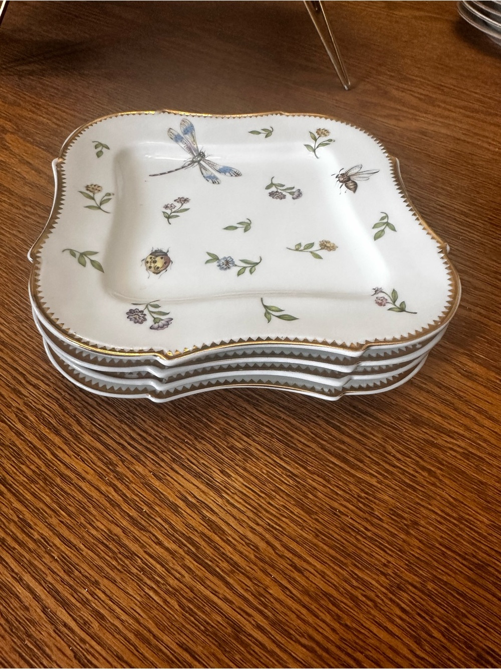 I. Godinger & Co. 4 Total - 6 1/2”
Dessert Plates